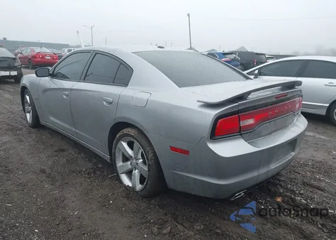 2013 Dodge Charger R/T z USA, uszkodzony, nr VIN 2C3CDXCT5DH681312